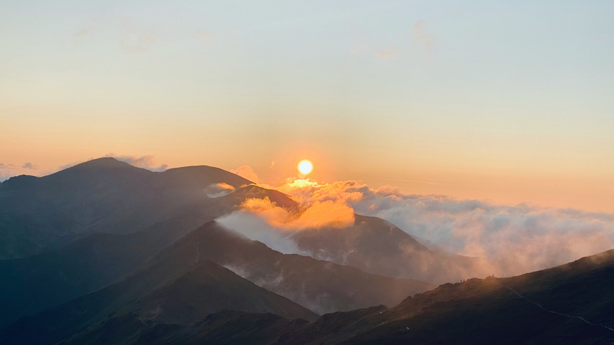 Korona Gór Polski - wschód słońca