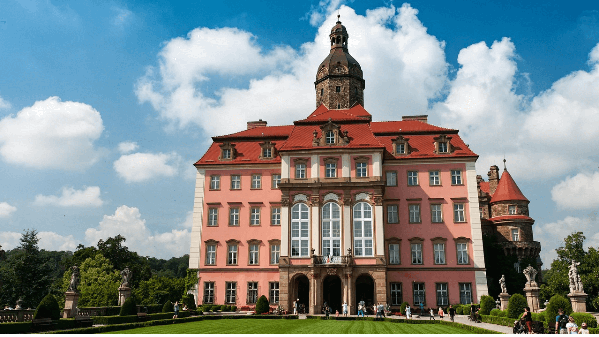 Widok za Zamek Książ